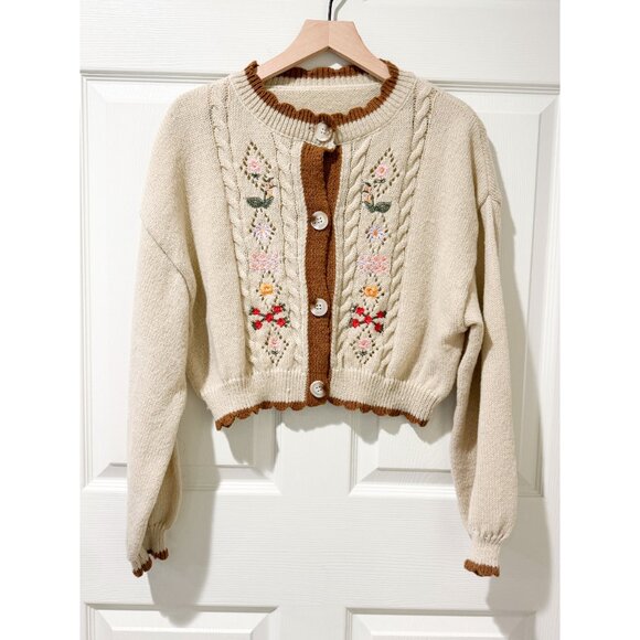 Romwe Cottagecore Grandma Embroidered Floral Eyelet Scallop Beige Cardigan M - Picture 1 of 9